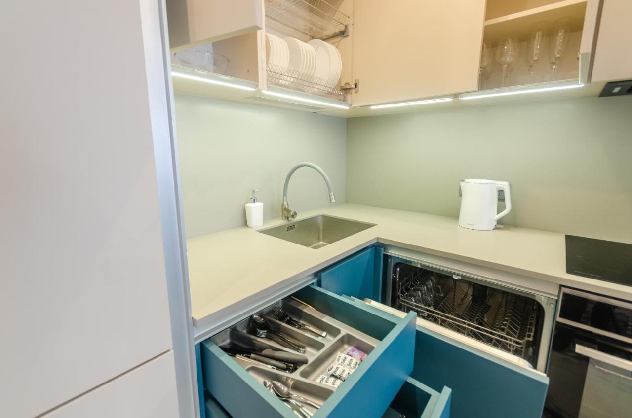 Petrovdom Apartments 23-173 In Rc Kvartet , 16Г Vasyl Lypkivskyi Street كييف المظهر الخارجي الصورة
